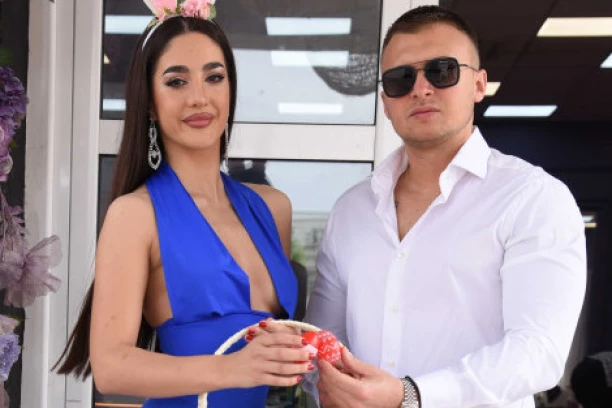 ZVANIČNO PAR, OVO SE ČEKALO OD POČETKA SEZONE! Da li su Anđela Đuričić i Stefan Karić najlepši spoj u Eliti? (GALERIJA)