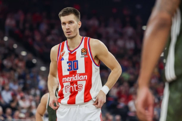 TENZIJA U ARENI: Navijači Partizana priredili vruć doček za Filipa Petruševa!