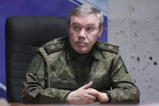 RUSIJA SPREMNA DA PRITISNE CRVENO DUGME! Gerasimov šokirao svet: Ako Amerika krene sa nuklearnim probama, ODGOVOR ĆE BITI JEZIV!