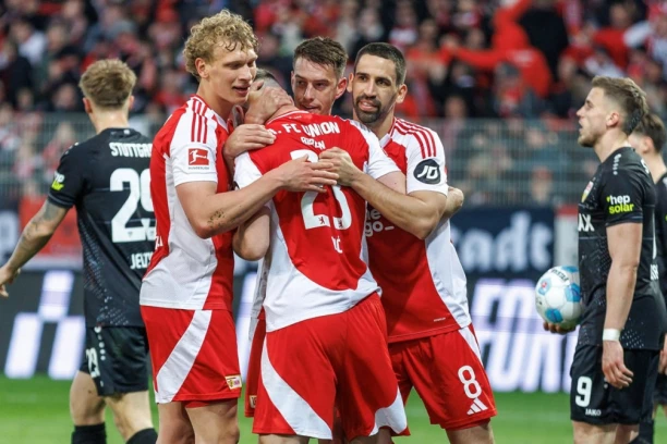 NAJLUĐE POLUVREME U ISTORIJI BUNDESLIGE: Palo čak osam golova, dva je dao Srbin (VIDEO)