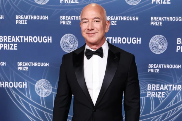NEĆETE VEROVATI ZA KOLIKO JE DŽEF BEZOS PRODAO SVOJU VILU: Ovo je državni rekord