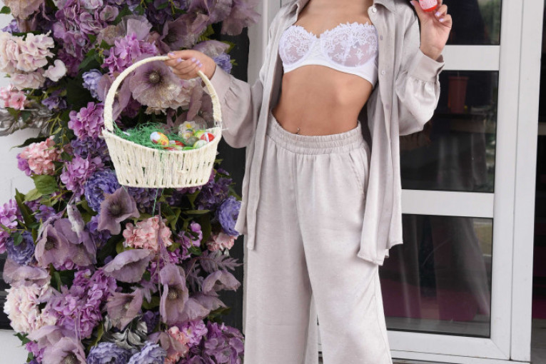 Uskršnje fotke Stefani Grujić