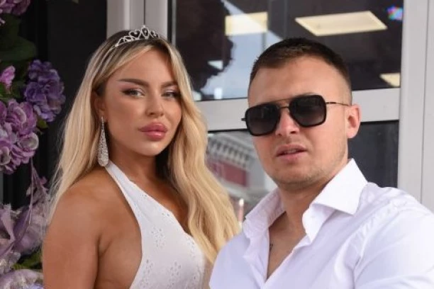 SOFIJA BACILA OKO NA KARIĆA?! Odala samu sebe - planira da zauzme mesto njegove bivše devojke?!