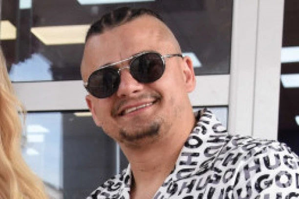 HAREM U "ELITI": Terza okupio sve svoje bivše, biće krvavo u Beloj kući! (GALERIJA)