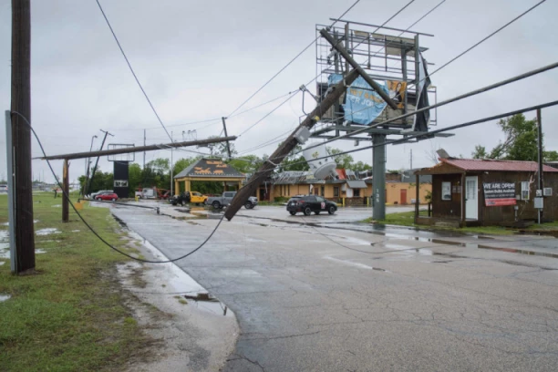 " SA VELIKOM TUGOM JAVLJAMO..." Žena i dečak (12) pronađeni mrtvi nakon nezapamćenog nevremena (VIDEO)