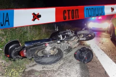 JEZIV SUDAR KOD NOVOG SADA! Automobil pokosio motociklistu: Hitna pomoć ga zbrinula na licu mesta, saobraćaj u POTPUNOM KOLAPSU! (FOTO)