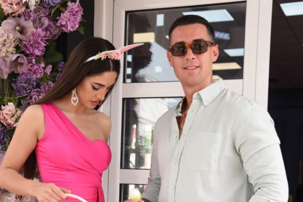 "ZBOG NJE SE PONOVO SMEJE!" Mateja i Anđela doveli fanove do suza -  ISTINA O NJEGOVOM ZDRAVLJU LOMI SRCE!