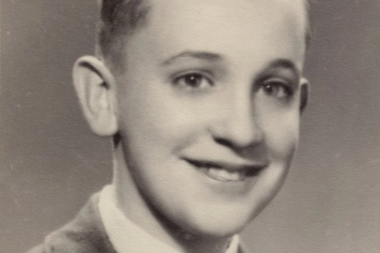 POJAVILA SE FOTOGRAFIJA PAPE FRANJE IZ DETINJSTVA: Ovako je izgledao preminuli poglavar Rimokatoličke crkve (FOTO)