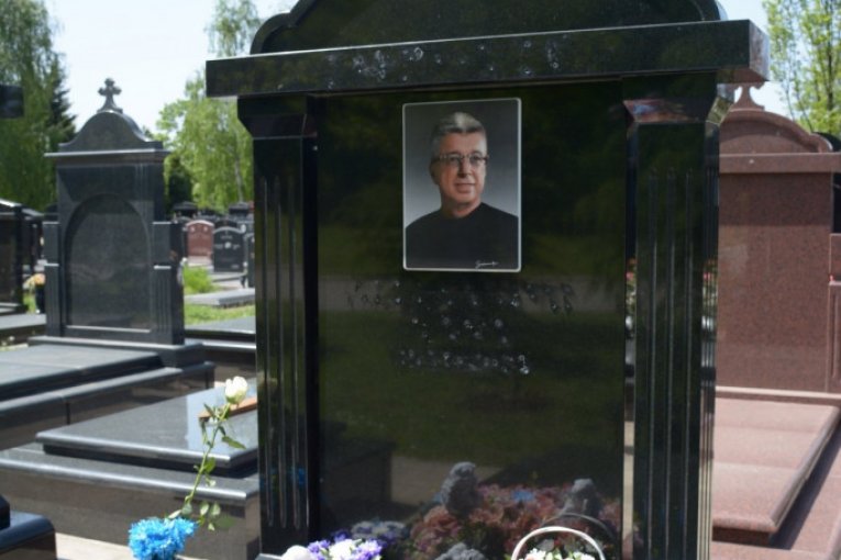 Spomenik Saše Popovića