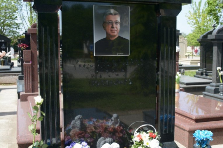 Spomenik Saše Popovića