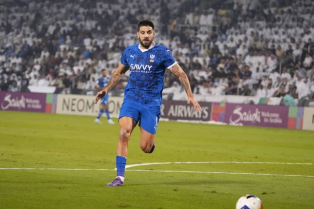 MITROVIĆ ZBOG SAIGRAČA UŠAO U SUKOB SA RIVALIMA: SMS dao gol, Aleksandar vaspitavao protivnike (VIDEO)