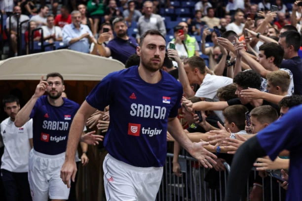 PALA KNJIGA NA PAR SLOVA: Samo dva Srbina u završnici Evrolige, ali ima i jedna baš dobra vest!