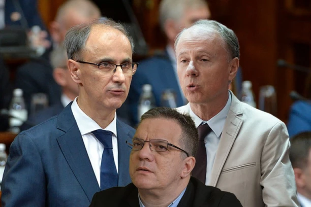 ODRŽAN SASTANAK PREMIJERA MACUTA I REKTORA ĐOKIĆA: Prisustvovao i Dejan Vuk Stanković!