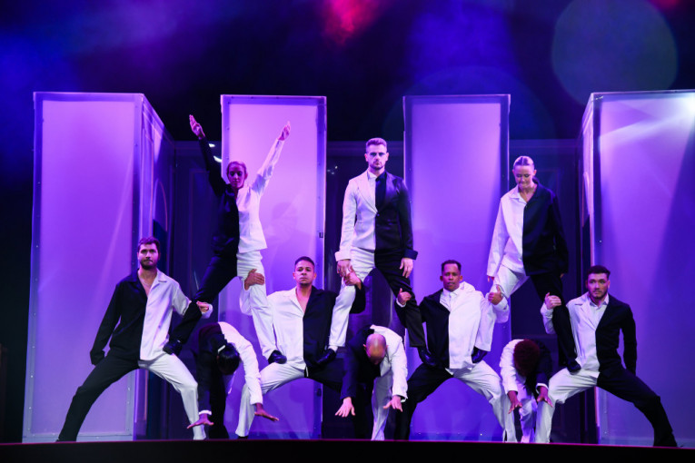 Pogledaj dom svoj, Anđele - Teatar Odeon