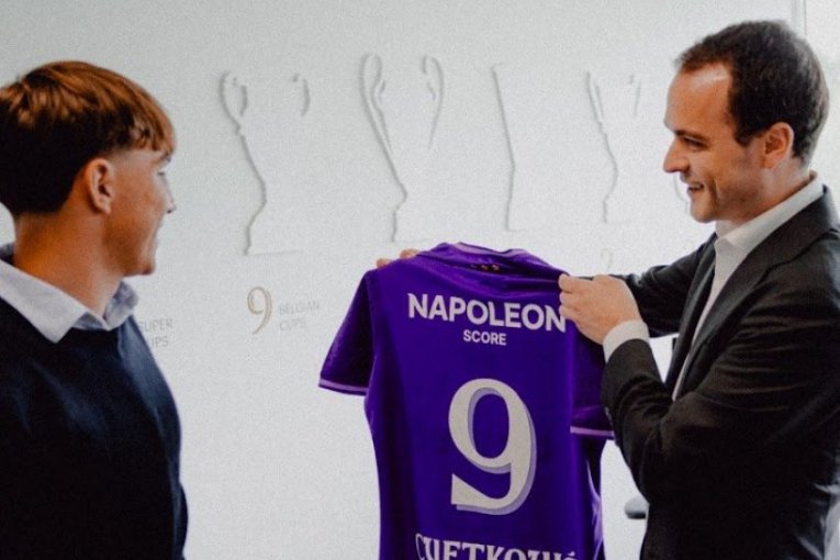 Mihajlo Cvetković je i zvanično postao član briselskog Anderlehta