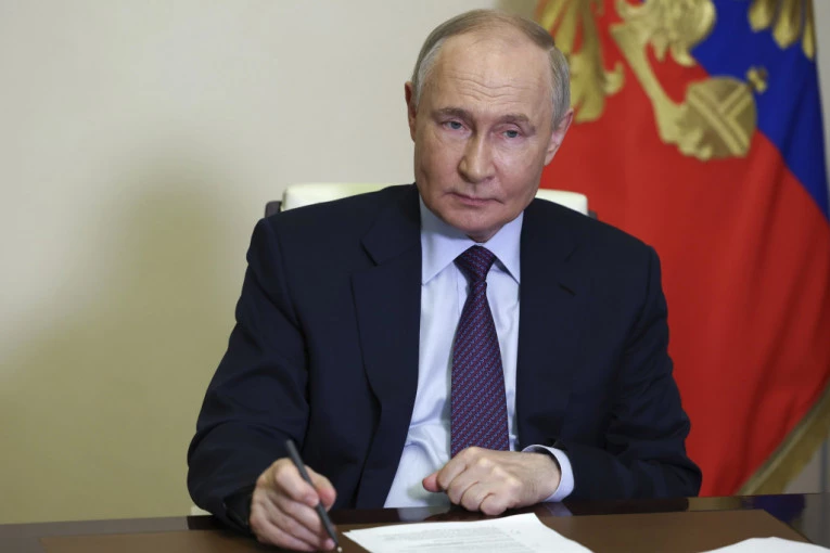 PUTIN SPREMAN DA OKONČA RAT U UKRAJINI! Potvrđeno da je spreman da pregovara sa Kijevom bez preduslova!