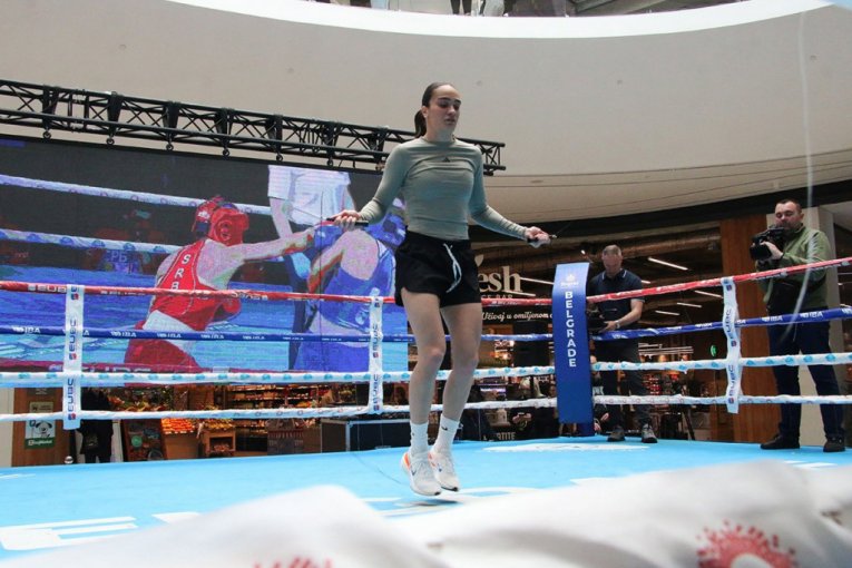 Sara Ćirković se priprema za spektaklu u Banja Luci i borbu za titulu svetskog šampiona
