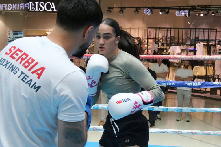 Sara Ćirković se priprema za spektaklu u Banja Luci i borbu za titulu svetskog šampiona