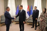 PREMIJER MACUT SE SASTAO SA AMBASADOROM MAĐARSKE! Evo i o čemu su razgovarali! (FOTO)