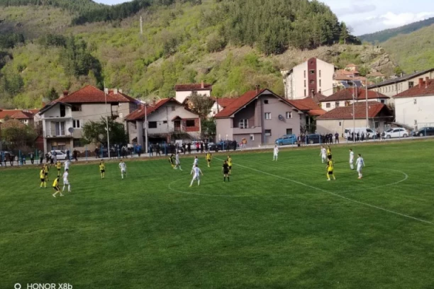 DOMAĆIN PROTRAĆIO DVA GOLA PREDNOSTI: Novi prvoligaš u penal seriji stigao do trofeja Kupa!