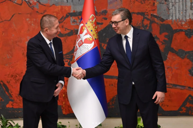 "DOBRI ODNOSI NAŠIH ZEMALJA KLJUČNI SU ZA STABILNOST CELOG REGIONA!" Vučić primio akreditivna pisma novog ambasadora Crne Gore! (FOTO)