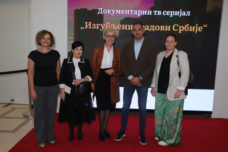 Isidora Branković, direktorka marketinga Medijske mreže sa predstavnicama Dunav osiguranja 