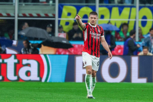 NOVO TELO NAJVEĆEG PROMAŠAJA! Čuveni medij o fenomenalnoj partiji Luke Jovića!