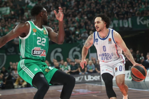 LARKIN SRUŠIO PAO! Iznenađenje u Atini, VELIKI PREOKRET TURSKOG TIMA