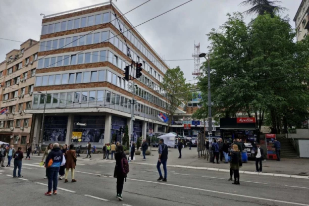 STUDENTI-FOTELJAŠI PONOVO MALTRETIRAJU GRAĐANE! Evo šta će danas sve biti BLOKIRANO!