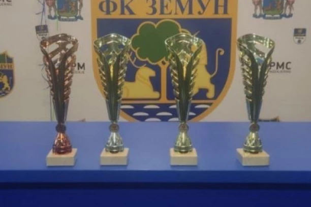 POST FESTUM “OLYMPUS FOOTBALL CUP“-a U GORNJOJ VAROŠI: Koktel za male-velike šampione i roditelje Zemuna! (VIDEO)