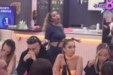 SKANDALOZNA SVAĐA ANELI I ANĐELE! Čašćavale se PSOVKAMA, a kad su otvorile Pandorinu kutiju TAJNI, prljavština izašla na videlo!