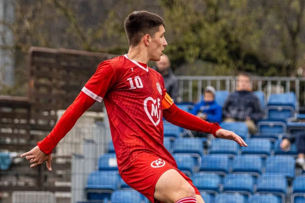 VELIKI DAN ZA MLADOG FUDBALERA: Ovakvi igrači predstavljaju temelj i budućnost kluba! (VIDEO)