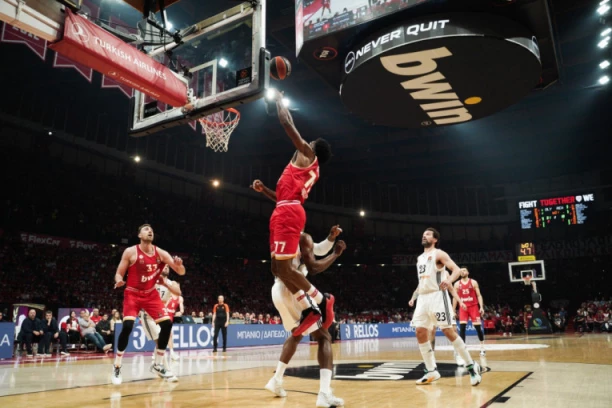 METLA JE SPREMNA ZA ŠPANCE: Monako i Olimpijakos odbranili domaće parkete - u Madridu i Barseloni će se Fajnal for gledati samo na TV!