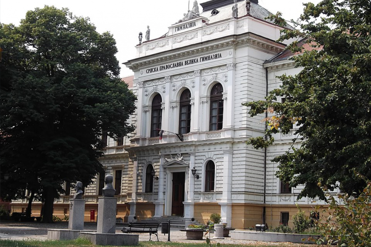 I JOVINA GIMNAZIJA SE VRAĆA NA NASTAVU! Blokadama se svira kraj u Srbiji - ĐACI SE VRAĆAJU U KLUPE!