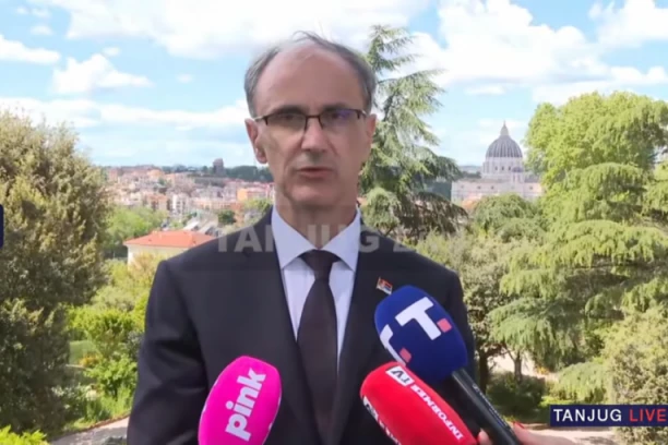 BROJNI SUSRETI SA SVETSKIM LIDERIMA! Obratio se Macut nakon mise u Vatikanu: "Srbija na dobrom evropskom putu!" (VIDEO)