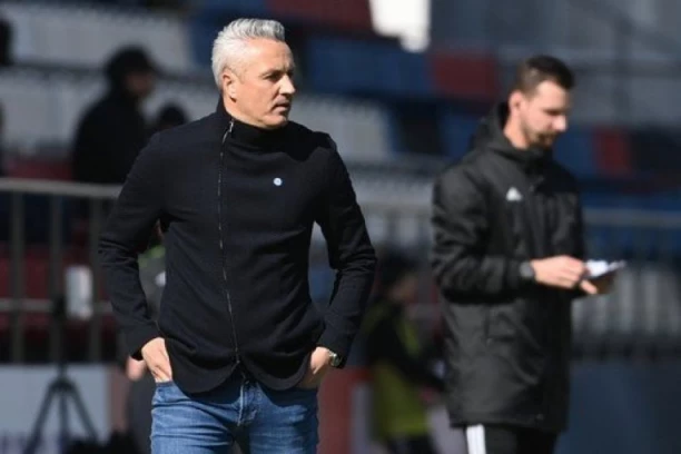 ČAST I DOSTOJANSTVO SU NAJBITNIJI! Trener zabranio proslavu titule!