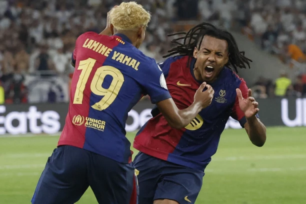 VANVREMENSKI FUDBAL U SEVILJI: Barselona je stvarno najbolja - Katalonci osvojili Kup Kralja! (VIDEO)