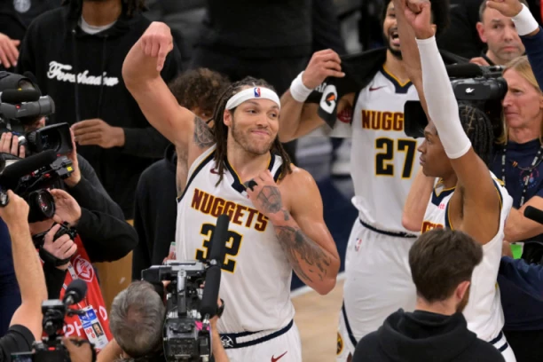 DA LI JE VREME ISTEKLO? Ovo se protivi svim zakonima fizike - najluđi koš u istoriji igre pod obručima! (VIDEO)