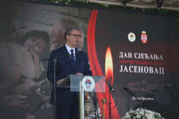 OSIGURAVAMO BUDUĆNOST NAŠEG NARODA! Vučić zagrmeo iz Donje Gradine: "Svake godine menjamo sudbinu koju su nam namenili!" (VIDEO)