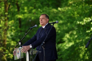 "SEĆANJEM NA NJIH NEĆEMO DOZVOLITI DA JOŠ JEDNOM UMRU": Moćna poruka Dodika na obeležavanju STRADANJA SRBA