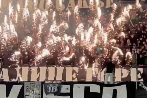 GORELA JE HUMSKA: Tokom derbija protiv "đavola" - Grobari priredili spektakl za pamćenje! (VIDEO)