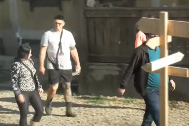 ŠOK, JUTROS SU IZVEDENI IZ KUĆE UZ PRATNJU PRODUKCIJE! Takmičari strogo prekršili PRAVILA RIJALITIJA!