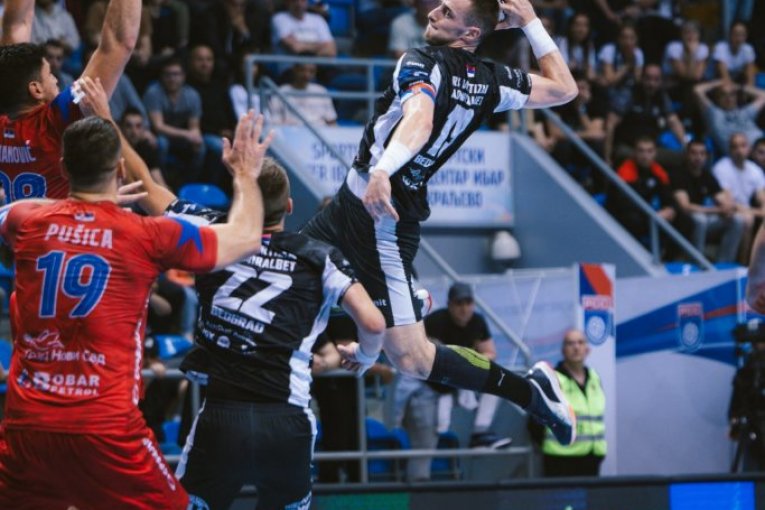 Rukometaši Partizana AdmiralBet poraženi su u finalu nacionalnog kup takmičenja koje je održano u Kraljevu