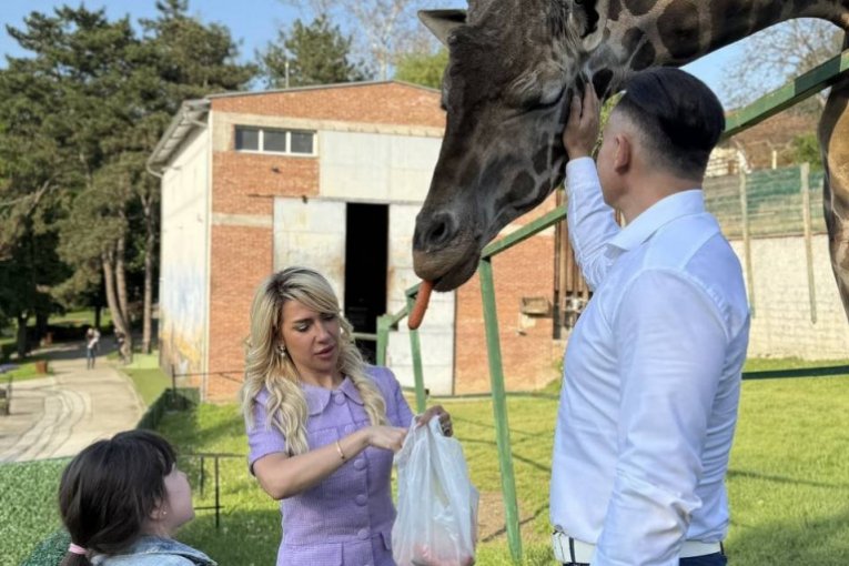 Jovana, Lea i Dragan