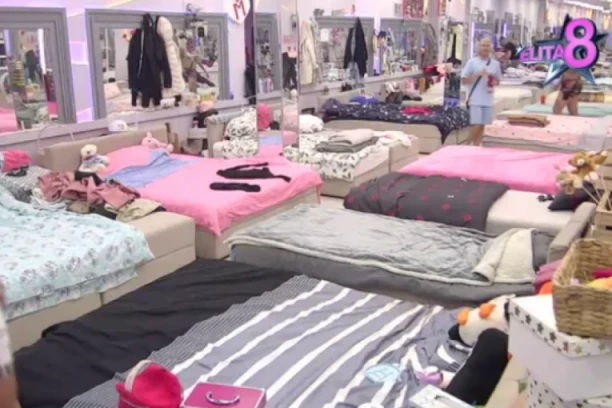 UROŠ STANIĆ ŽESTOKO UDARIO NA GRUJIĆEVU: Napravio TOTALNI HAOS od njene veze, pa zavladao MUK U BELOJ KUĆI! (GALERIJA)