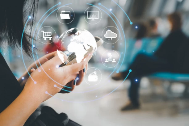 OPASNO! Internet ZATRPAN lažnim prodavnicama – stručnjak otkriva kako da se zaštitite!