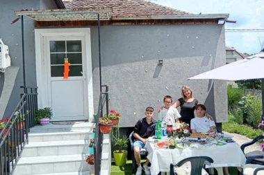 JOŠ 100 SEOSKIH KUĆA DOBIJA NOVE VLASNIKE! Ministarstvo za brigu o selu objavilo sjajne vesti! (FOTO)