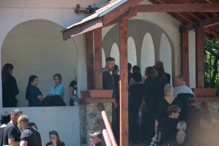 Sahrana nastradalih u Topoli!