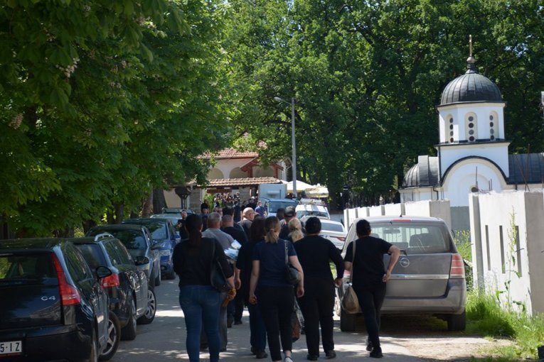 Sahrana nastradalih u Topoli!