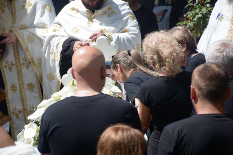 Sahrana nastradalih u Topoli!